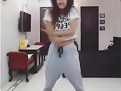 Hot dance by sexy Shreya Mehta